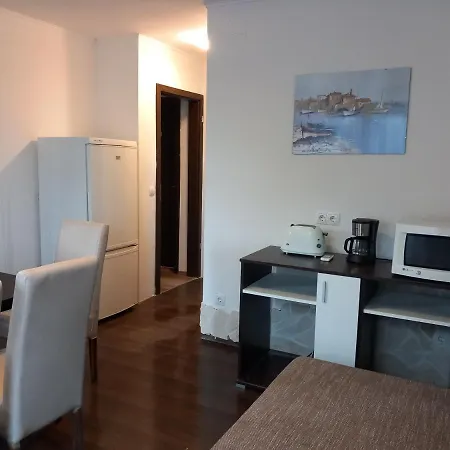 Garden Apartment *