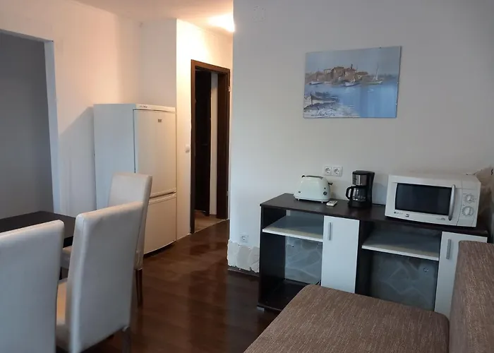 Garden Apartman *