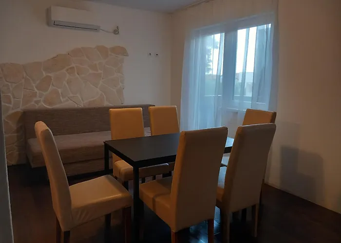Garden Apartman Vir